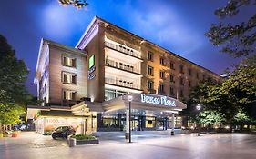 Dunav Plaza Hotel